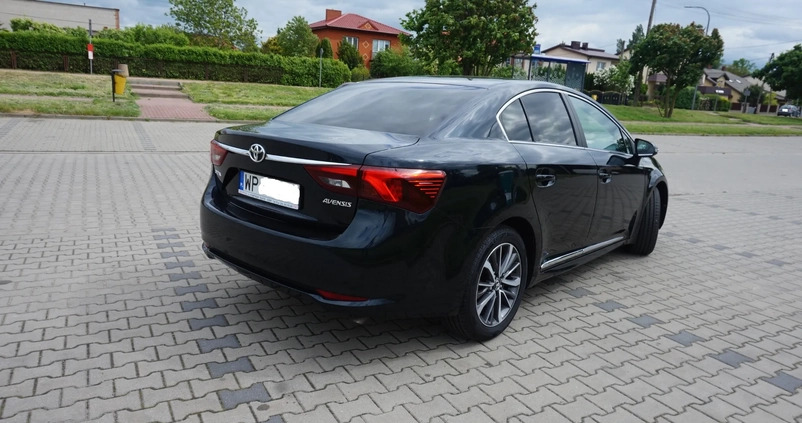Toyota Avensis cena 65500 przebieg: 120000, rok produkcji 2015 z Płock małe 232